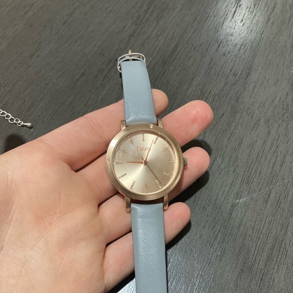 Woman’s watch - Picture 2 of 3